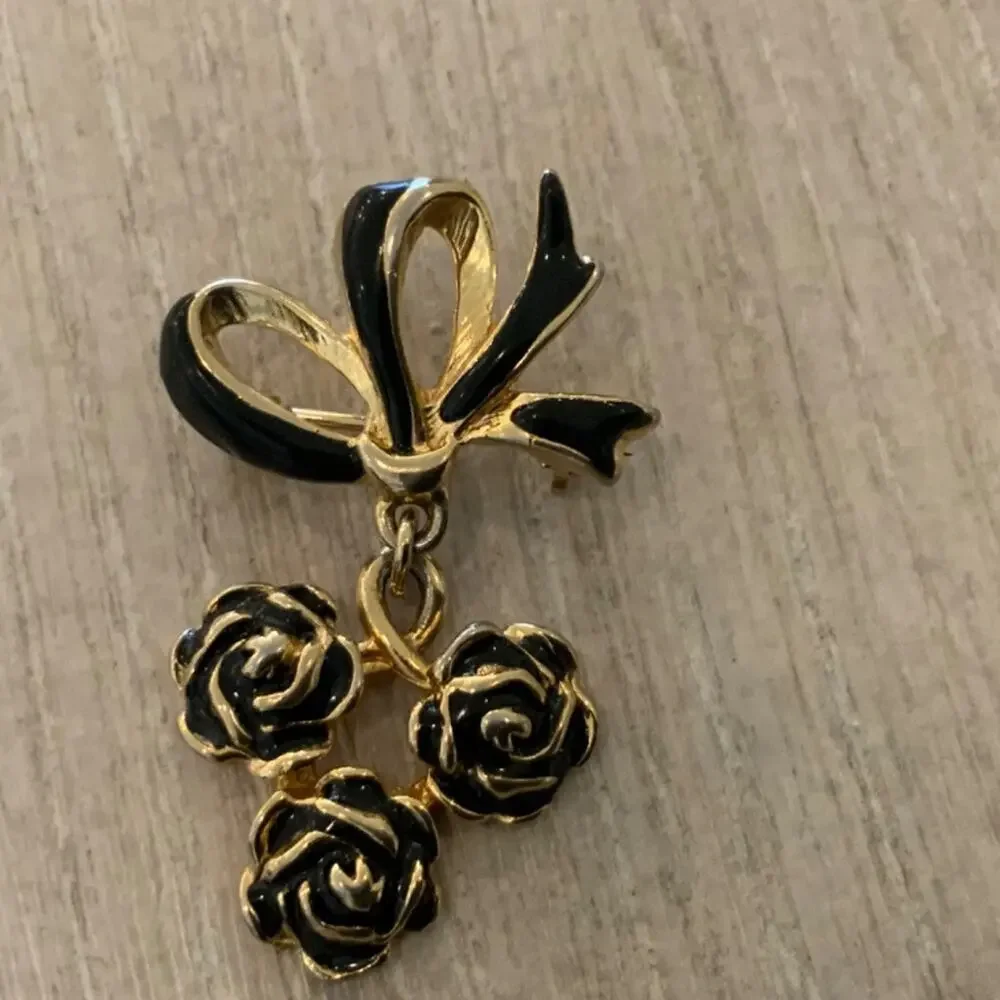 Vintage Brooch